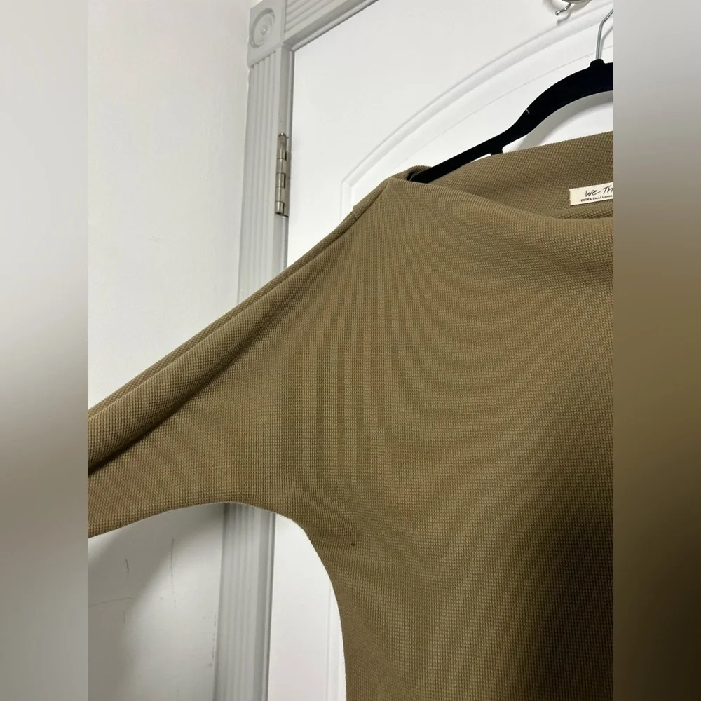 Free People Fuji Thermal Waffle Knit Long Sleeve Top size XS olive cozy comfy